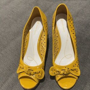 Anne Klein Used Yellow Heels with Peep-Toe Design
